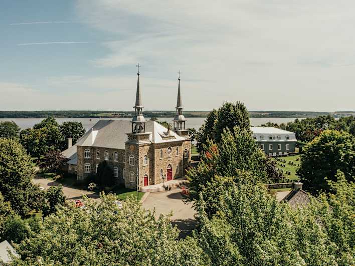 Eglise en été